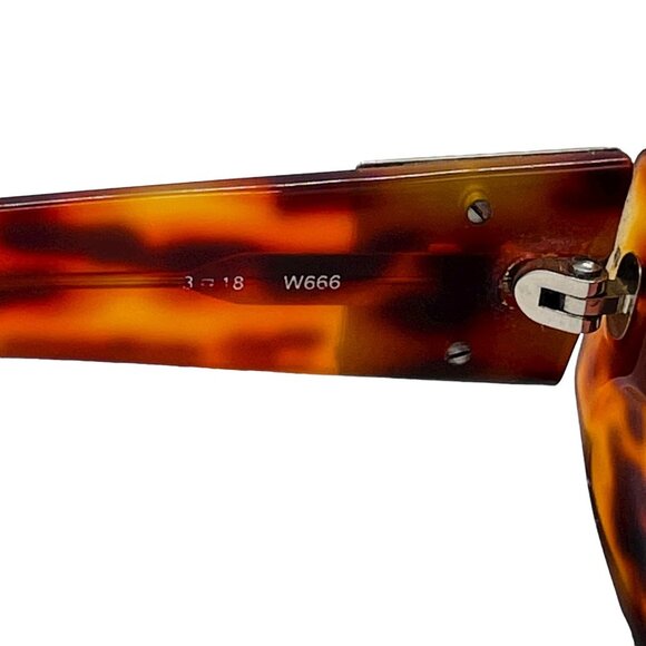 Vogue Vintage Tortoise Shell Sunglasses Made in Italy - Picture 14 of 16